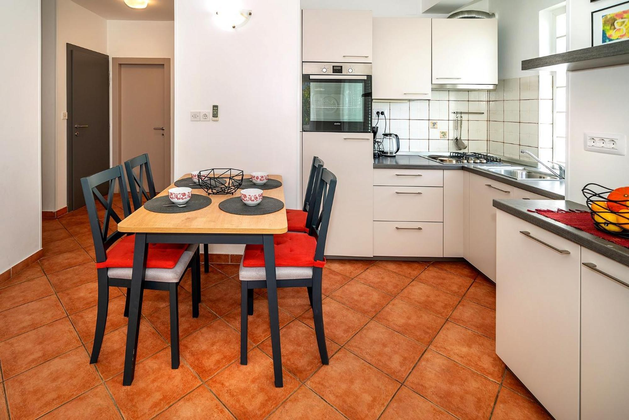 Apartments With Terrace Baška Стая снимка